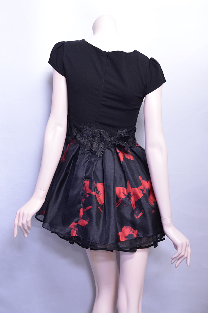 ふんわりスカートが可愛いキュートミニワンピース N-1387